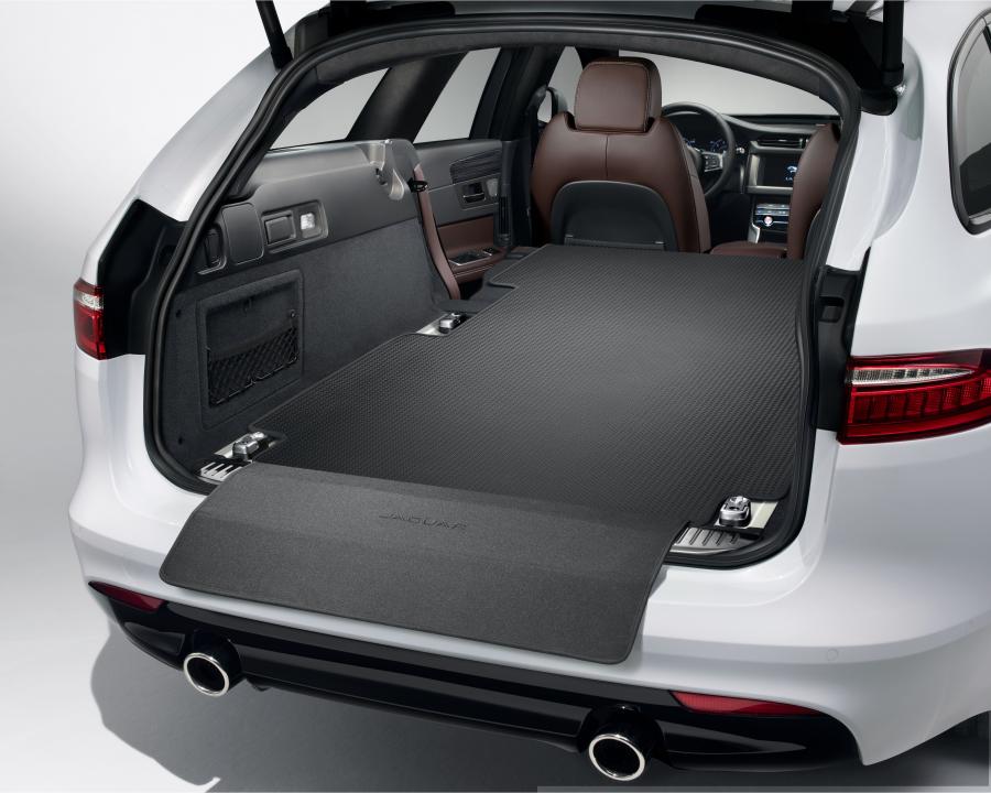 Багажник Jaguar XF S Sportbrake 2017 года  (WW) (фото 33 из 67)